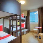Hotel Meininger Hauptbahnhof 3*
