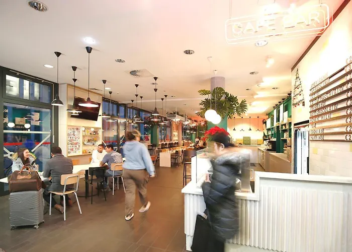 Meininger Hauptbahnhof 3* Berlín