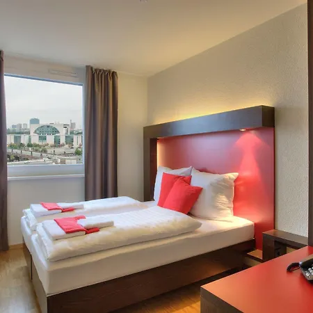 مينينغر هاوبتبانهوف 3*