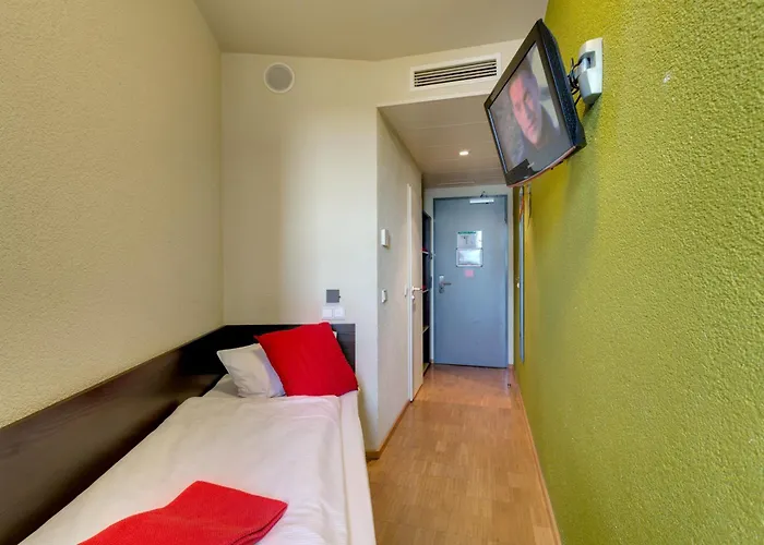 Szálloda Meininger Hauptbahnhof 3*