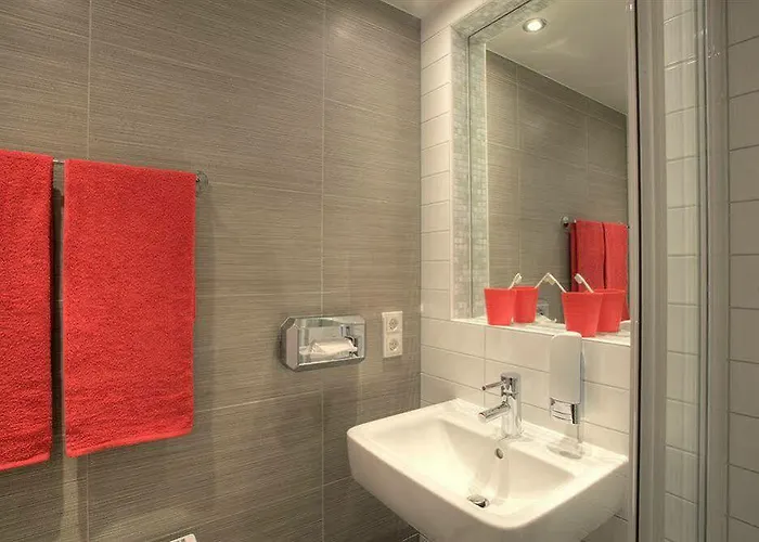 Meininger Hauptbahnhof 3* Berlín