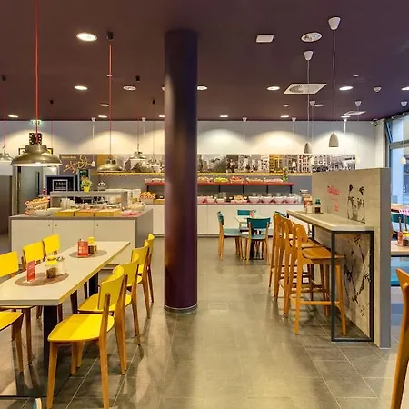 Meininger Hauptbahnhof 3*