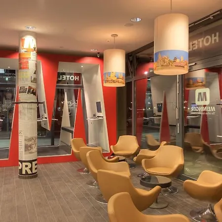 Meininger Hauptbahnhof 3* Berlino