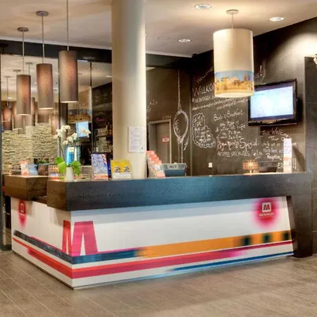 Hotel Meininger Hauptbahnhof 3*