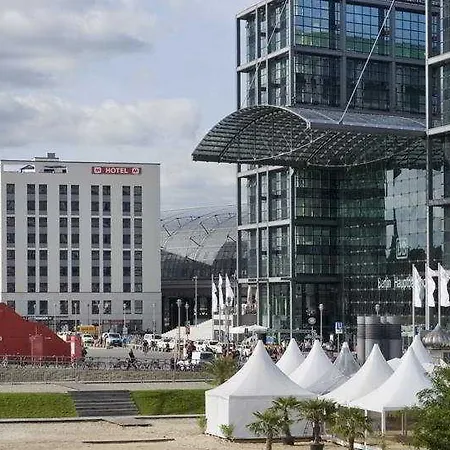 Meininger Hauptbahnhof Otel