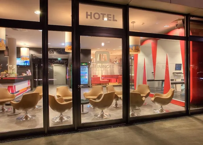 Meininger Hauptbahnhof Hotell 3*